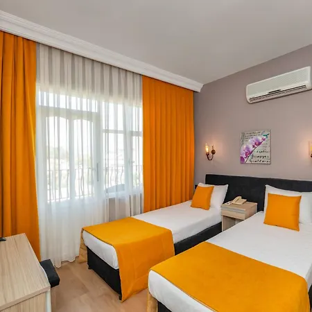 Yasemin Фетхие